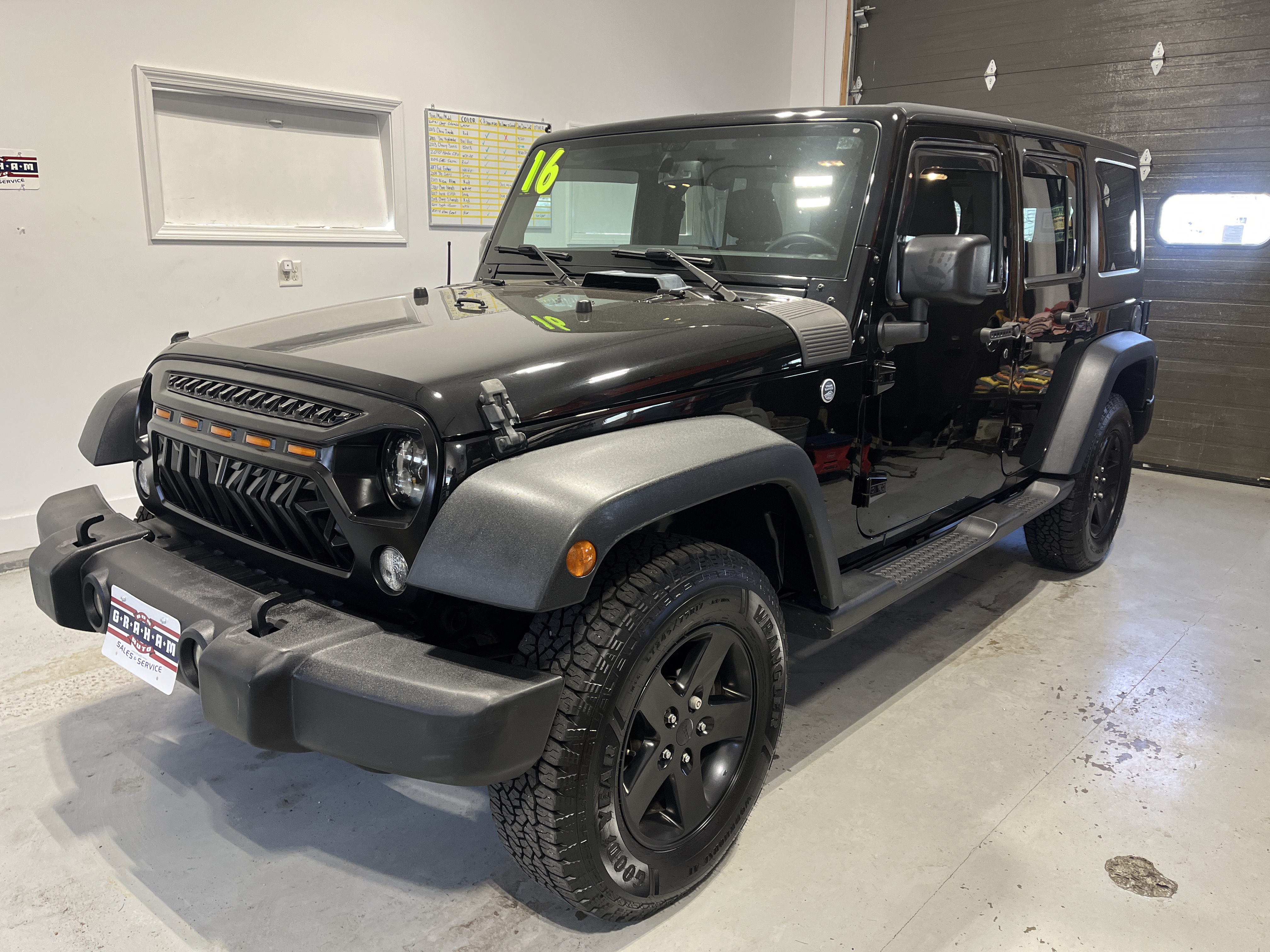 2016 Jeep Wrangler Unlimited Black Bear - Photo 20