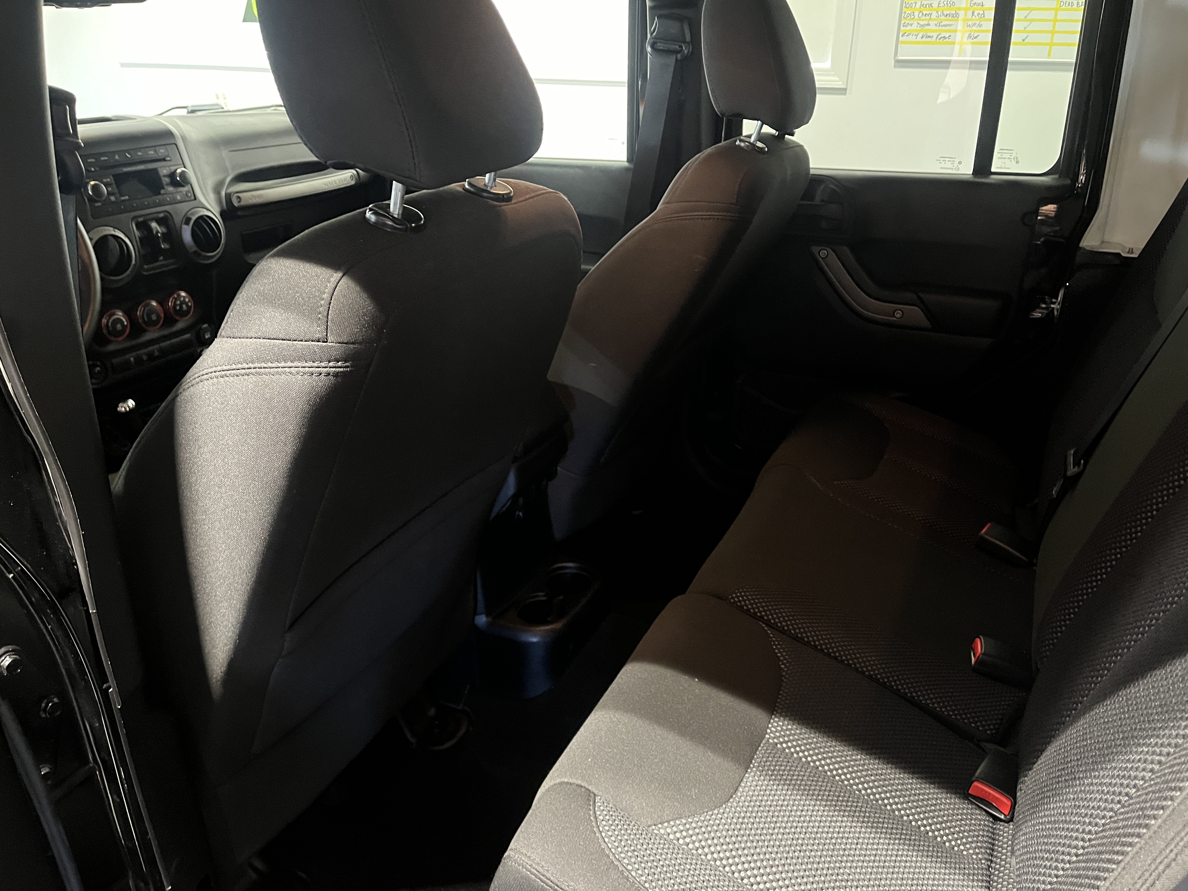 2016 Jeep Wrangler Unlimited Black Bear - Photo 26