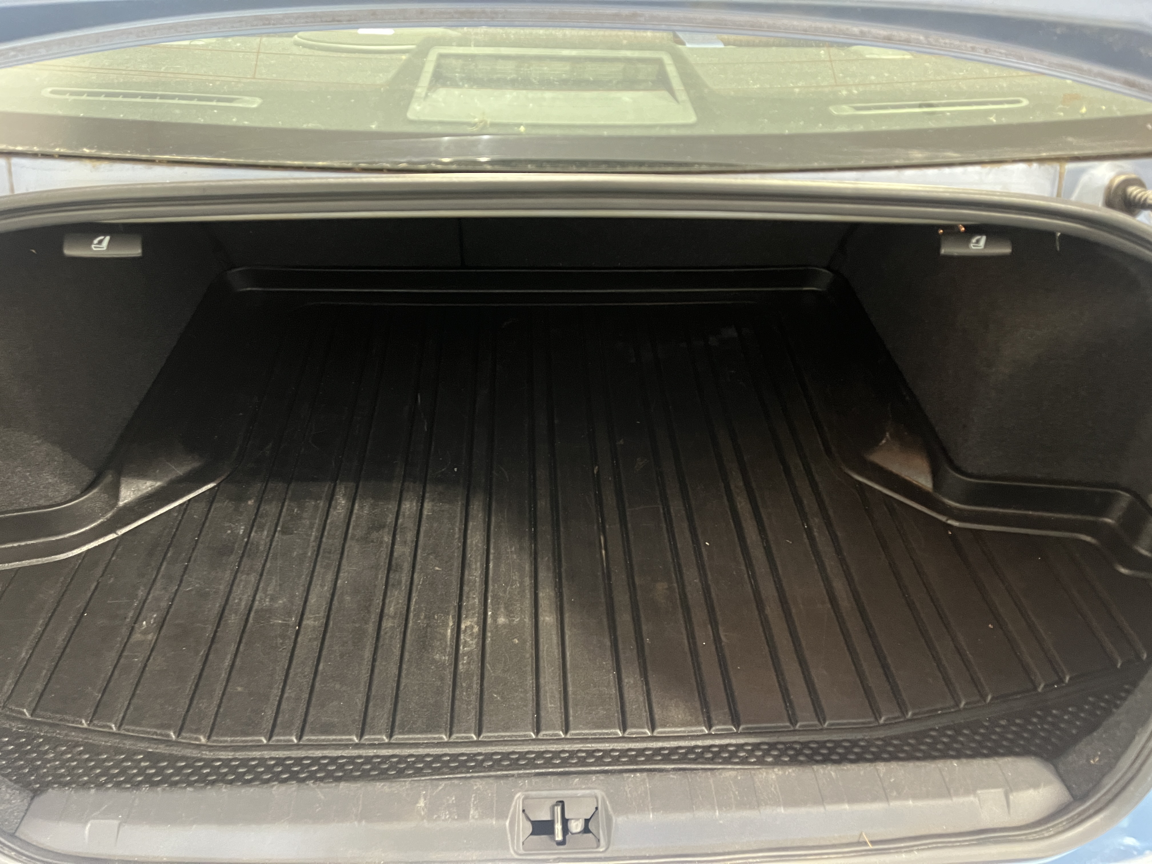 2010 Subaru Legacy I Premium - Photo 30