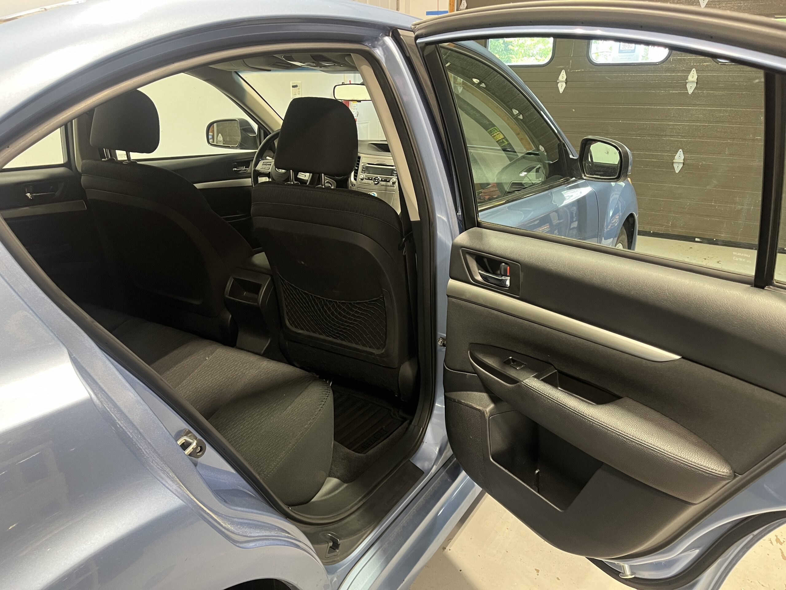 2010 Subaru Legacy I Premium - Photo 13