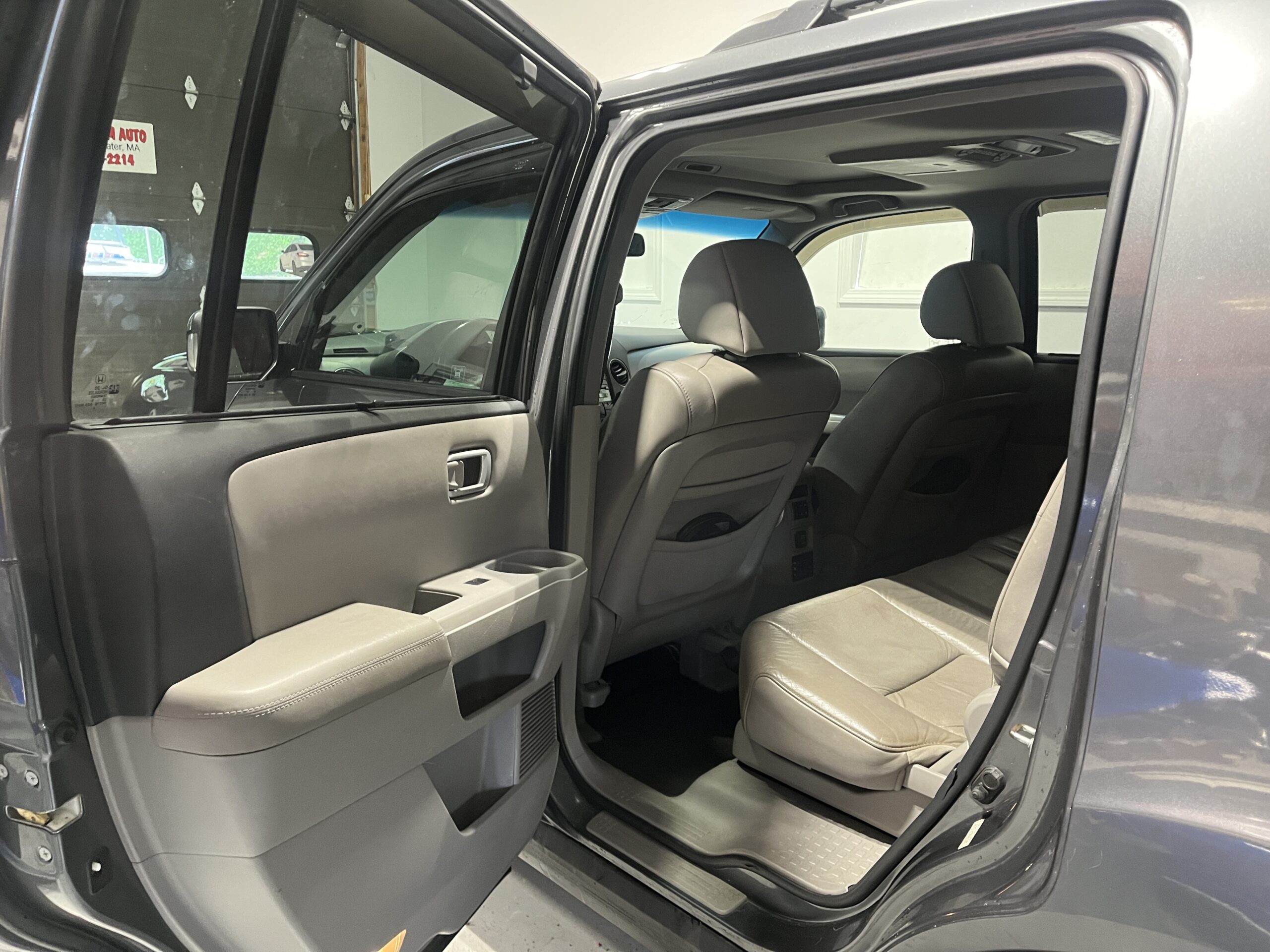 2010 Honda Pilot Touring - Photo 9