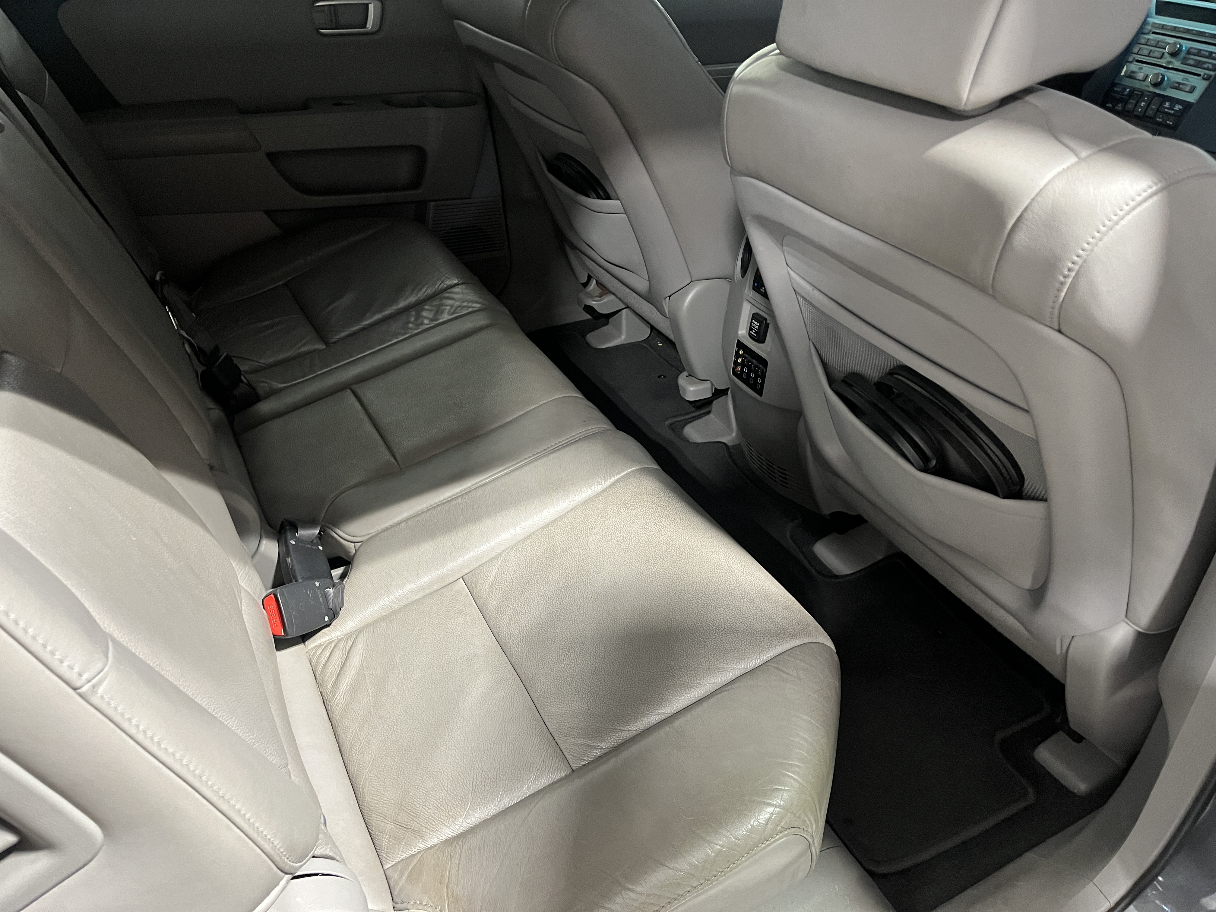 2010 Honda Pilot Touring - Photo 24