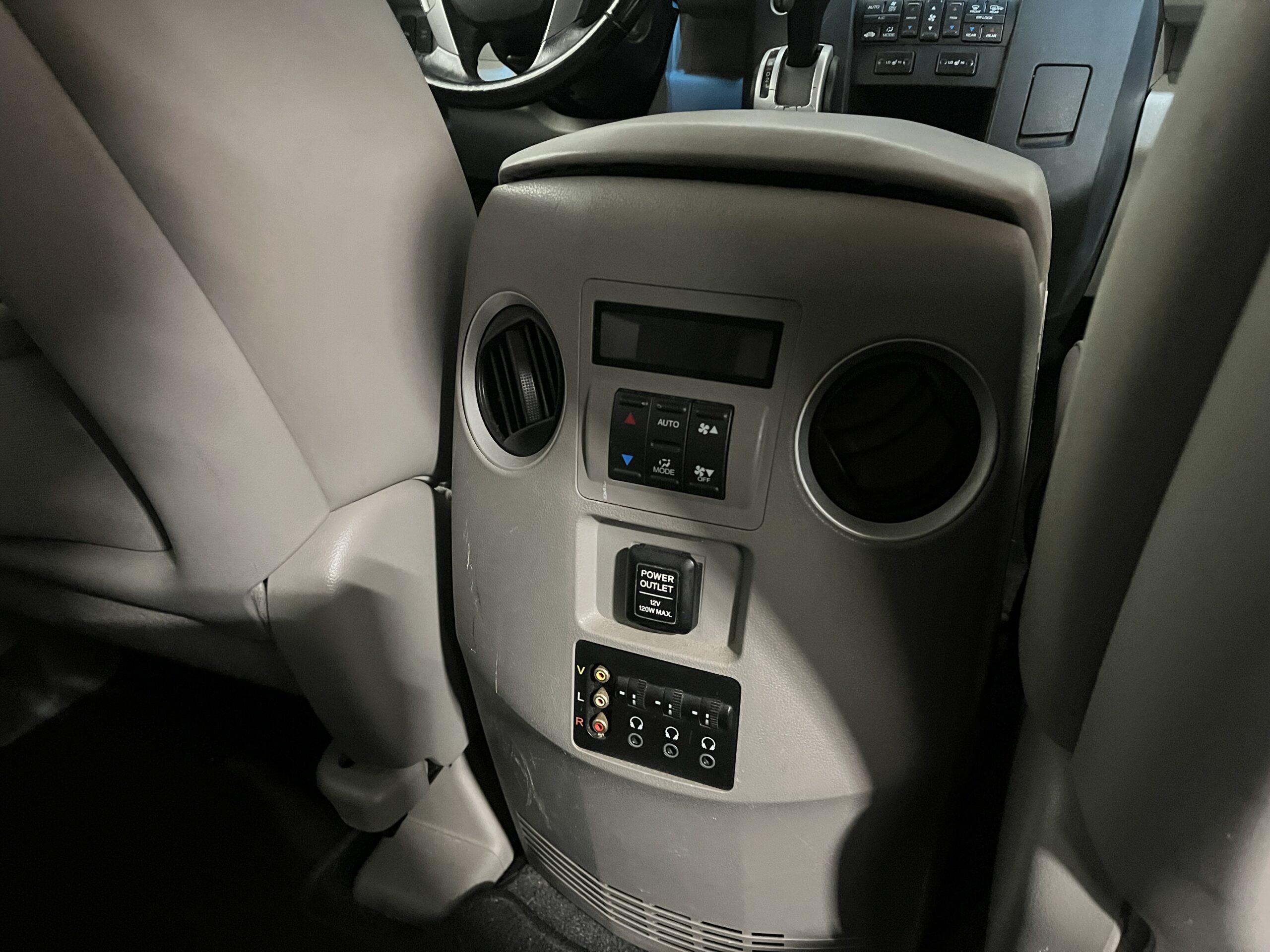 2010 Honda Pilot Touring - Photo 18